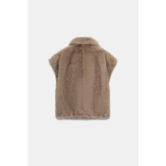 ZARA ZW COLLECTION LIMITED EDITION FAUX FUR VEST - Picture 7 of 8